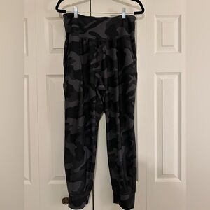 Old Navy Black Camo Joggers